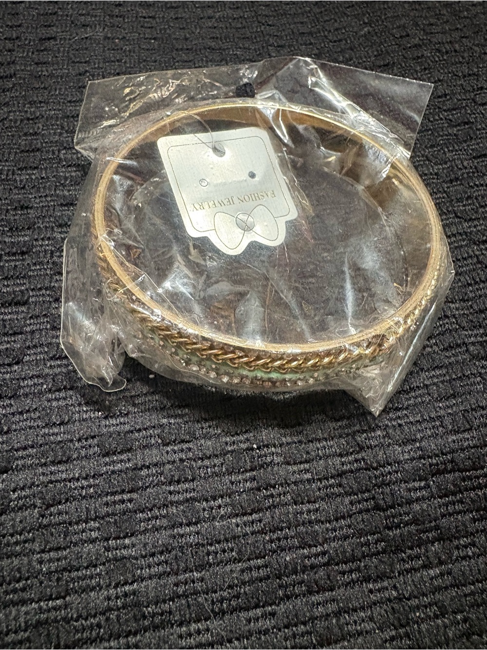 Bracelet close-up - Picture 2 of 2